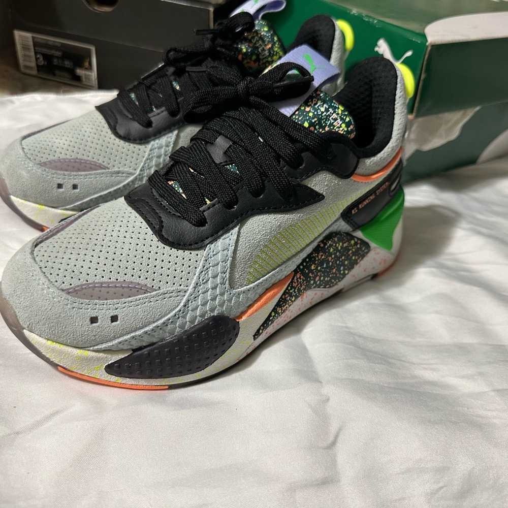 Pumas Authentic 💜